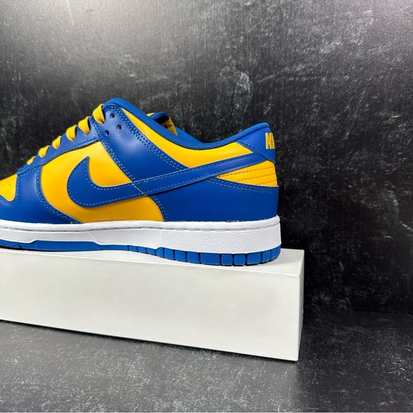 NIKE DUNK LOW RETRO UCLA MENS SHOES SIZE 9.5 BRUINS LOS ANGELES GOLD YELLOW BLUE - Picture 11 of 11